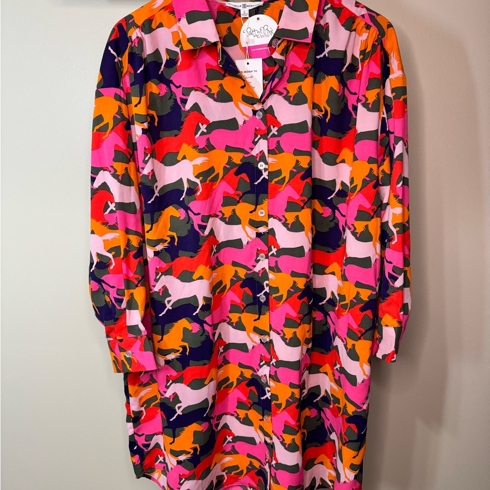 Women's Long Sleeve Button-Front Shirt Dress in Multi Horse Print - Picture 2 of 7